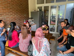 Rumah Owner Arisan di Jember Digeruduk Terkait Penipuan Rp 4 M