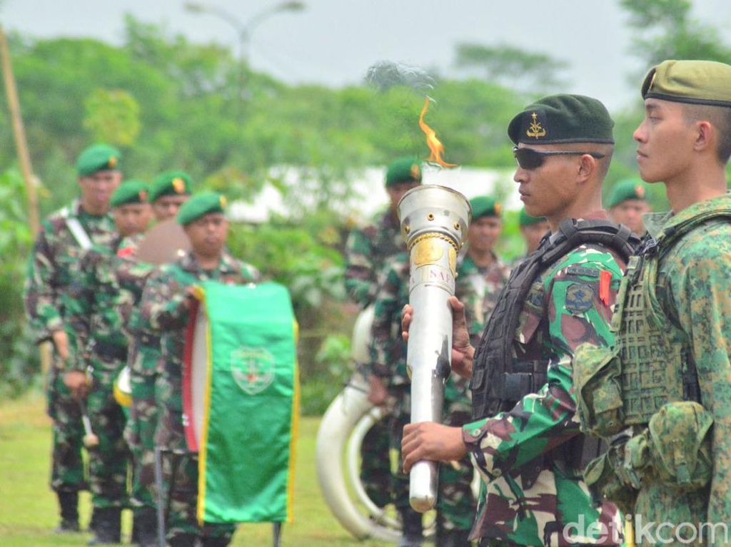Militer Indonesia-Singapura Latihan Bersama di Karawang