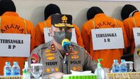 Lihat lagi Momen Teddy Minahasa Ungkap Kasus 41,4 Kg Sabu di Bukittinggi