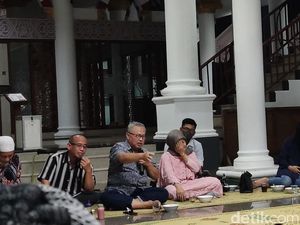 Warga Purwosari Sleman Gelar Rapat Persiapan Pernikahan Kaesang-Erina Warga Purwosari Sleman Gelar Rapat Persiapan Pernikahan Kaesang-Erina