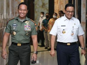 Momen Anies Temui Jenderal Andika: Saling Hormat hingga Tertawa Bersama Momen Anies Temui Jenderal Andika: Saling Hormat hingga Tertawa Bersama