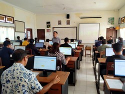 Tes CAT Calon Panwascam Jembrana Masih Minim Perempuan