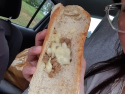 Zonk! Beli Sandwich, Netizen Ini Geram Isiannya Cuma Secuil