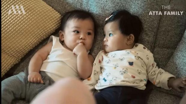 Baby Ameena dan Baby Izz