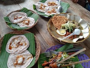 Kulineran di FCW Jatiluwih, Kue Laklak Beras Merah Paling Diminati Kulineran di FCW Jatiluwih, Kue Laklak Beras Merah Paling Diminati