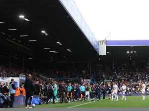 Ada Pemadaman Listrik, Leeds Vs Arsenal Dihentikan