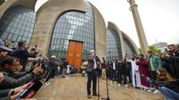 Momen Syahdu Azan Pertama di Masjid Terbesar Jerman