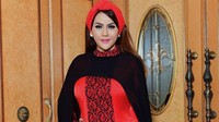 Nita Thalia Rogoh Ratusan Juta Rupiah Demi Operasi Kantung Mata-Facelift