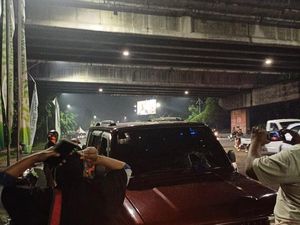 Pria Bersarung yang Loncat dari Atas Tol Waru Pernah Masuk RSJ Pria Bersarung yang Loncat dari Atas Tol Waru Pernah Masuk RSJ