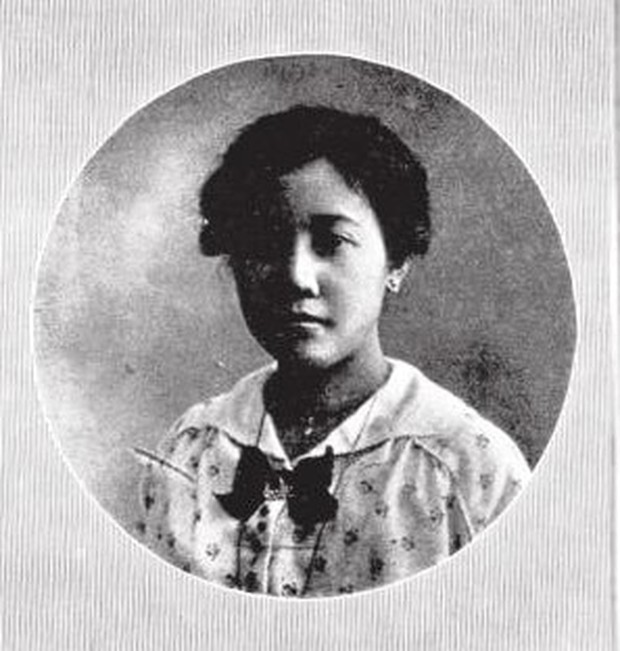 Siti Soendari/ Foto: Museumsumpahpemuda.kemdikbud.go.id Siti Soendari/ Foto: Museumsumpahpemuda.kemdikbud.go.id