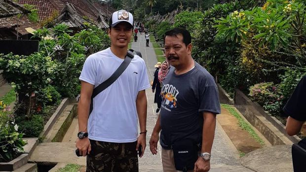 Anthony Ginting bersama Edison Ginting. (Arsip Edison Ginting)