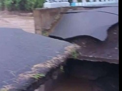 Banjir Bandang Jembrana akibat Hujan Deras Semalaman