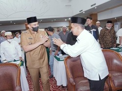 Lihat Pasangan Cowok di Malam Tahun Baru Bikin Bobby Tegaskan Tolak LGBT