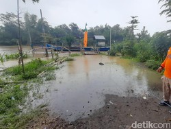 Debit Sungai Brantas Kediri Naik, Penyeberangan Perahu Tambang Ditutup