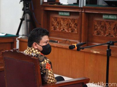 Gaya Para Terdakwa di Sidang Pembunuhan Brigadir J