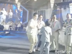 Momen Erick Thohir dan Farel Prayoga Joget Bareng