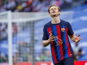Barcelona Jual Murah Frenkie de Jong?