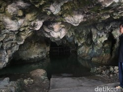Melihat Indahnya Gua Pancur di Lereng Pegunungan Kendeng