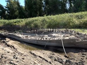 Sungai Mississippi Mengering, Ungkap Bangkai Kapal Kuno ke Permukaan Sungai Mississippi Mengering, Ungkap Bangkai Kapal Kuno ke Permukaan