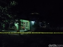 Rumah Warga Pasuruan yang Hancur Karena Ledakan Dipasang Garis Polisi