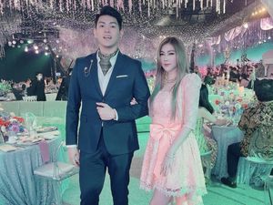 Potret Lelyana Sunjoyo, Istri Andy Sugar yang Viral karena Medok