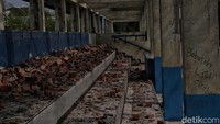 Revitalisasi yang dilakukan yakni penambaham kapasitas penonton stadion hingga 2 kali lipat, dari yang sebelumnya stadion itu hanya bisa diisi 2 ribu orang, kini menjadi 4 ribu orang.