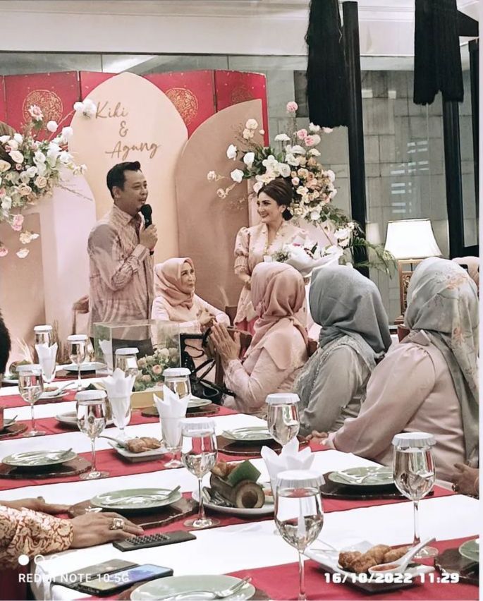 Momen Lamaran Kiki Amalia