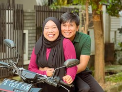 Cerita Mumuk Gomez Jatuh Cinta hingga Nikah dengan Sahabat