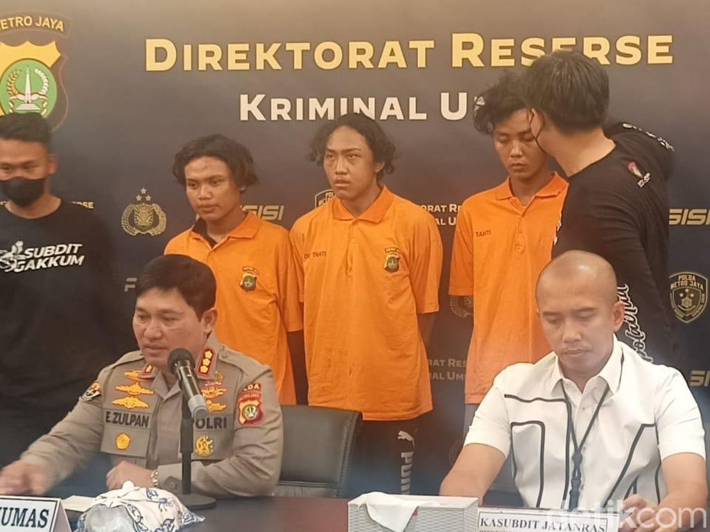 Sopir Taksi Online Tewas Dibegal Penumpang di Jakut, 3 Pelaku Ditangkap