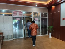 Nikita Mirzani Dicekal ke Luar Negeri, Pengacara Datangi Polresta Serang