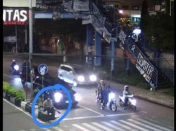 Pemobil di Kota Malang Ditodong Cutter Pengamen gegara Tak Beri Uang