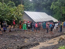 Satu Keluarga di Karangasem Terseret Arus, Kakak Tewas-Adiknya Hilang