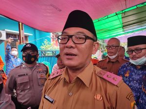 Plt Bupati Bogor Larang Wisuda Sekolah: Jangan Dibikin-bikin Plt Bupati Bogor Larang Wisuda Sekolah: Jangan Dibikin-bikin