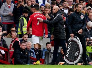 MU Ditahan Newcastle, Ten Hag: Ronaldo Mesti Diganti karena ...