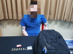 Bule AS Ditangkap di Bandara Ngurah Rai gegara Bawa 16 Tablet Narkoba