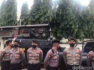 Putri Candrawathi Diadili, Ferdy Sambo Dibawa ke Rutan Mako Brimob