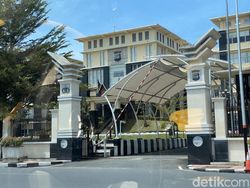 Karangan Bunga Sertijab Irjen Teddy di Polda Sumbar Menghilang