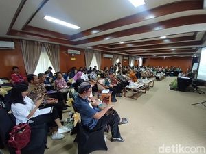 Dirjen Bimas Buddha Bekali Pemandu Wisata Pengetahuan tentang Borobudur Dirjen Bimas Buddha Bekali Pemandu Wisata Pengetahuan tentang Borobudur