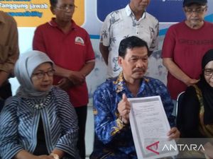 Guru hingga Teman Se-SMA di Solo Ikut Luruskan Isu Ijazah Palsu Jokowi