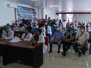 Nakes RSUD Jayapura Ancam Mogok Kerja Sepekan, Tuntut Upah Segera Dibayar Nakes RSUD Jayapura Ancam Mogok Kerja Sepekan, Tuntut Upah Segera Dibayar