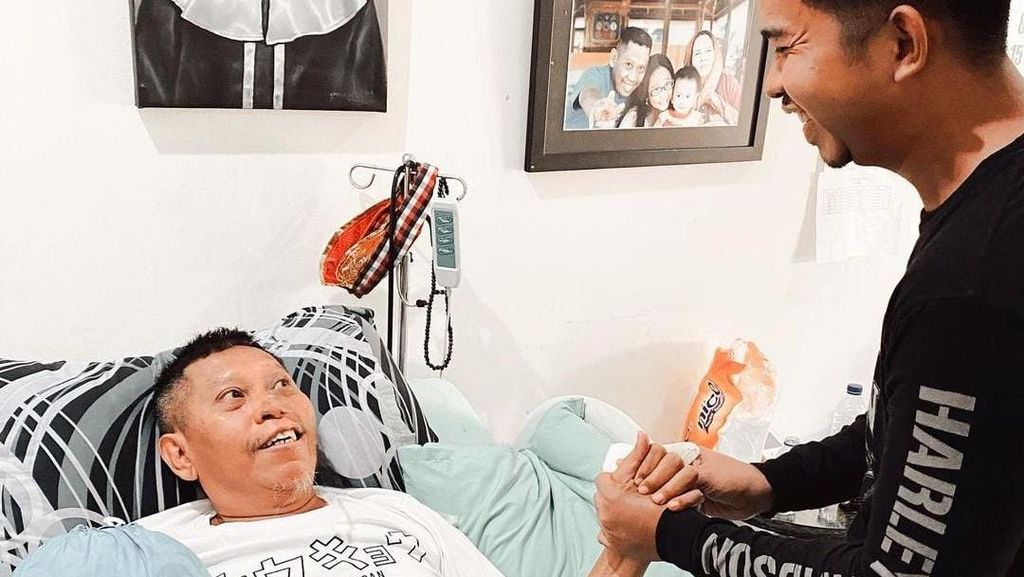 Potret Kondisi Terkini Tukul Arwana usai Alami Perdarahan Otak Potret Kondisi Terkini Tukul Arwana usai Alami Perdarahan Otak