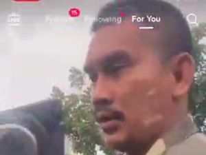 Panglima TNI Telusuri Viral Pria Baju Loreng Hijau Pukul Pemobil Panglima TNI Telusuri Viral Pria Baju Loreng Hijau Pukul Pemobil