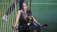 Ini adalah gelar Ballon dOr kedua bagi Putellas secara beruntun dan terbanyak sejak penghargaan ini ada pada 2018. Getty Images/Aurelien Meunier