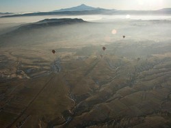 Naik Balon Udara di Cappadocia Berujung Tragedi, 2 Turis Tewas