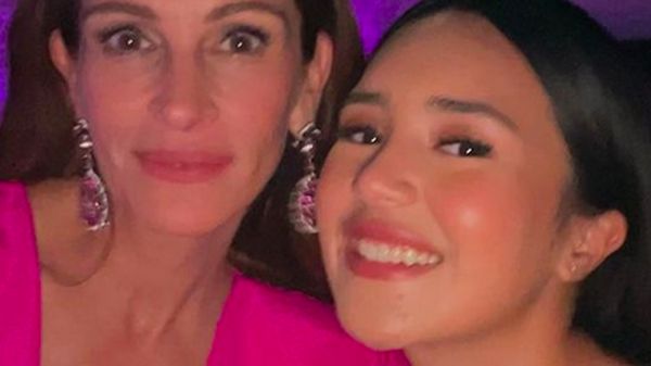 8 Gaya Beby Tsabina di Premier Ticket To Paradise, Ketemu Julia Roberts