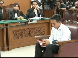 Ayah Brigadir J Sebut Bharada E Menangis Penuh Dengan Penyesalan