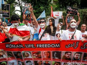 Buntut Kematian Mahsa Amini, Massa Demo Kedubes Iran di Jakarta