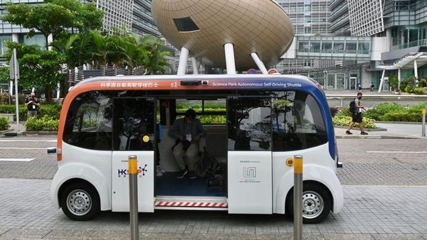 Bus Listrik Ajaib Ini Mondar-mandir di Taman Sains Hong Kong