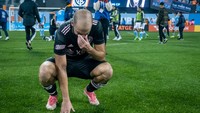 Dan air mata pun tumpah saat akhirnya Higuain menuntaskan laga terakhirnya yang profesional. Foto: Getty Images/Ira L. Black - Corbis