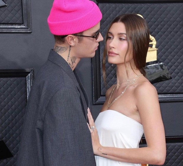 Plot Twist, Selena Gomez dan Hailey Bieber Pertama Kali Foto Akrab